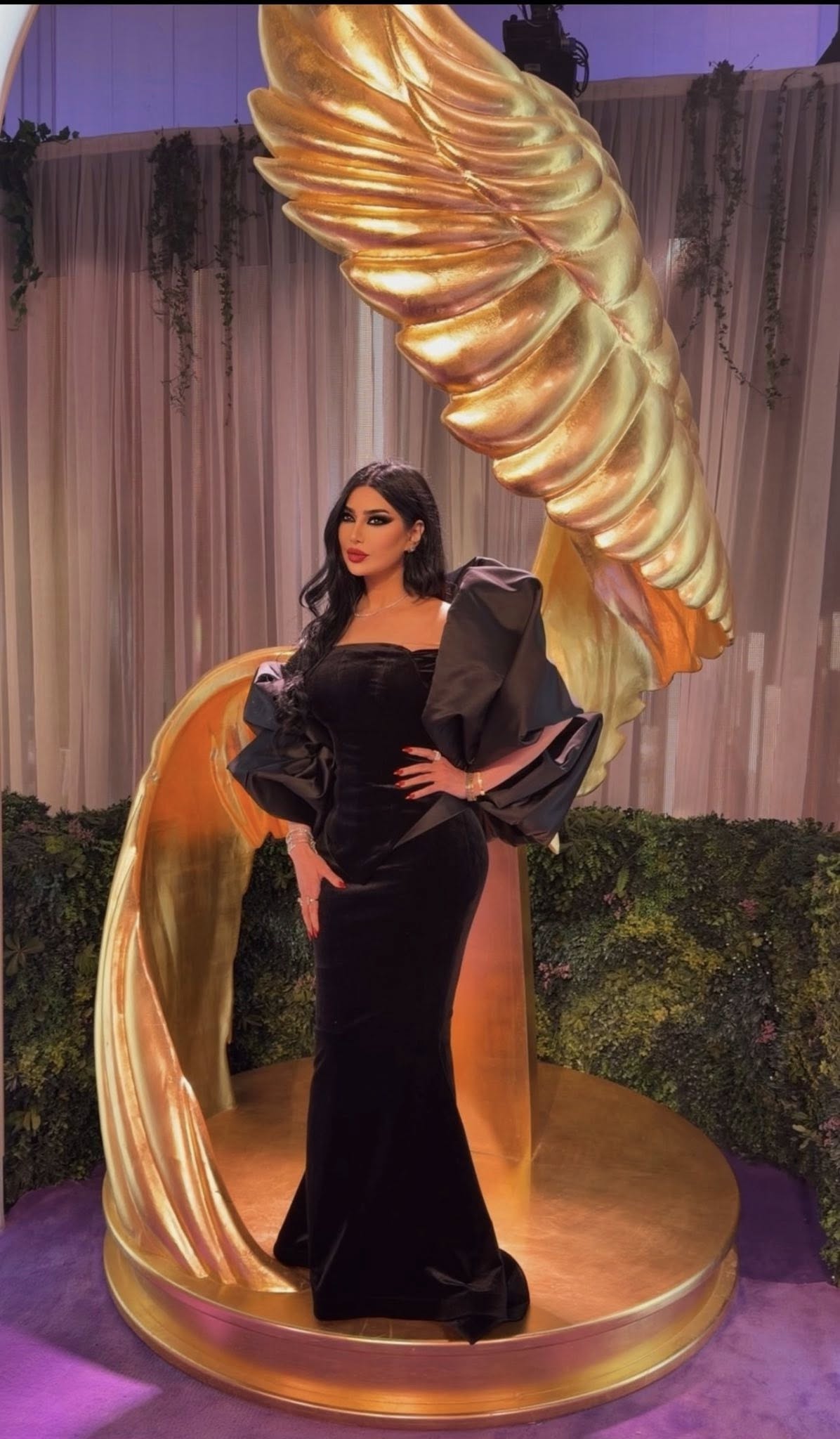 أدوار رنا الأبيض